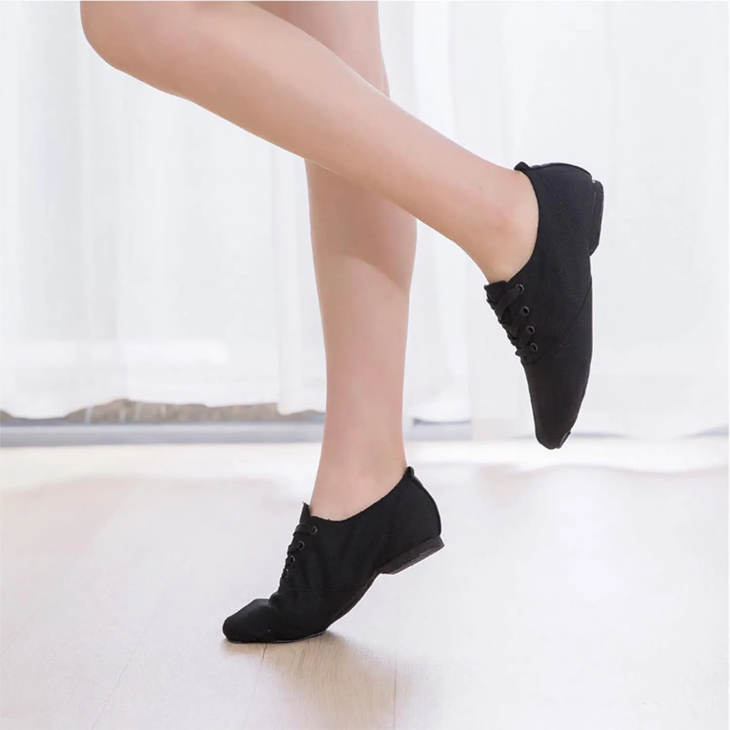 Canvas Lace-up Dance Shoes Flat Practice Jazz Dancing Boots for Girls Boys Split-Sole Dance Ballet Sneakers Kids