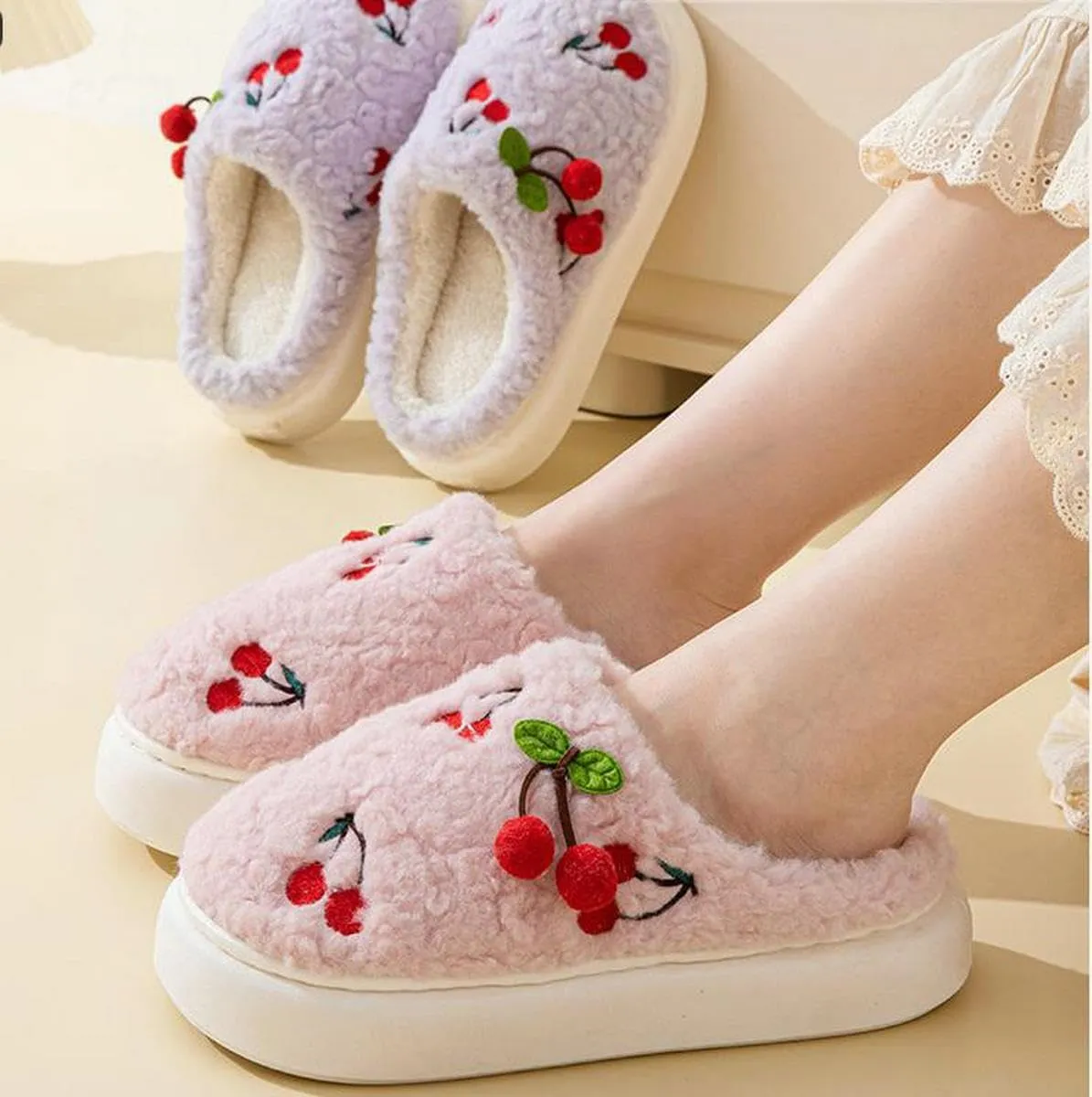 Soft and Comfortable Indoor/Outdoor Slippers for Women, Memory Foam, cherry