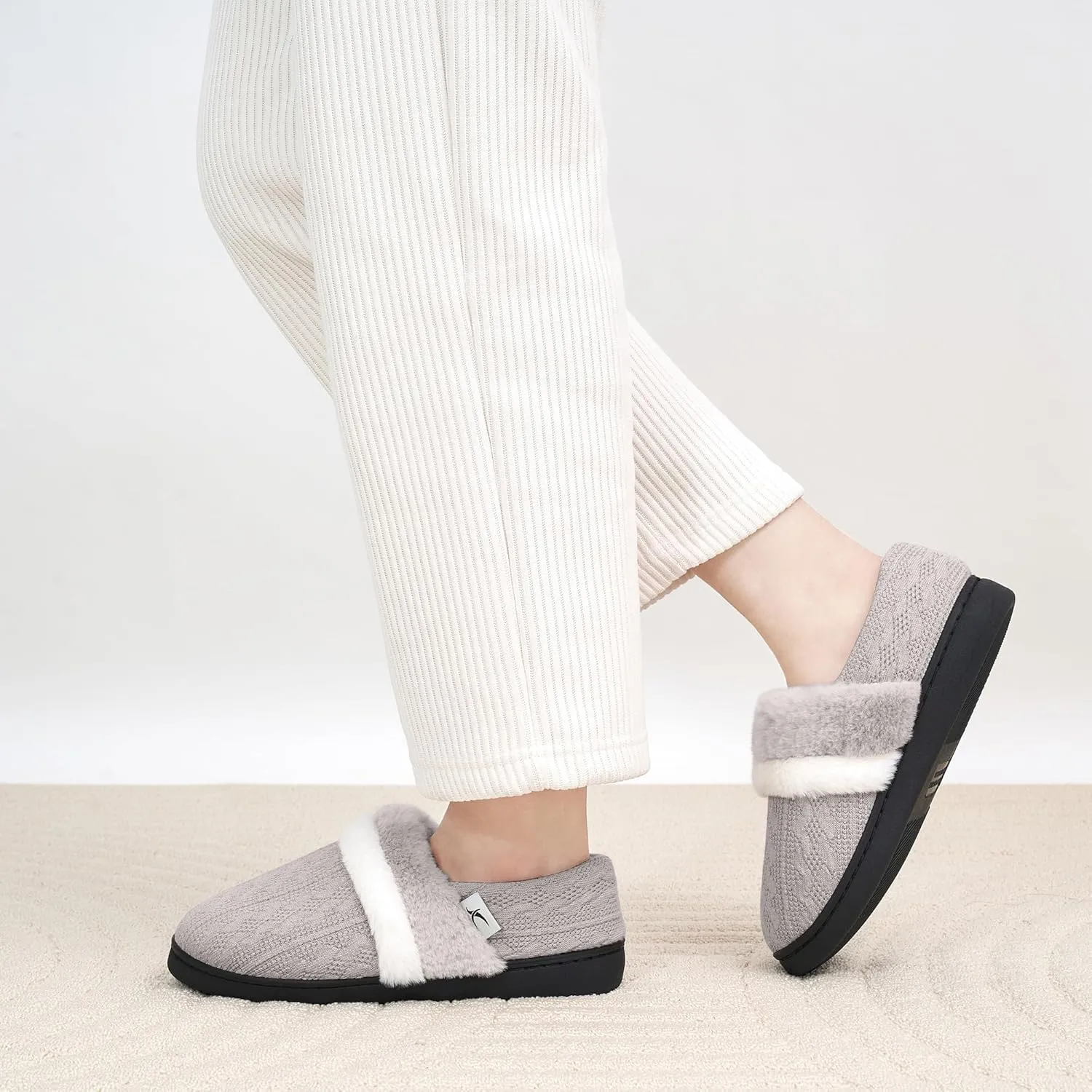 Women Slippers Fuzzy Ladies Shoes: Warm House Slippers for Indoor Outdoor